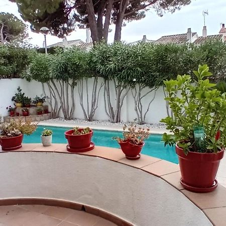 El Mon Bed & Breakfast L' Escala Bagian luar foto